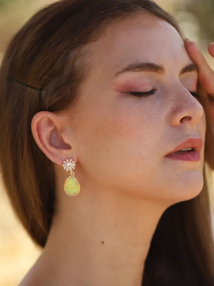 Boho Wedding Earrings For Brides, Floral Statement Wedding Earrings, Bohemian Flower Bridal Earrings, Gold 18k Statement Jewelry For Bride,