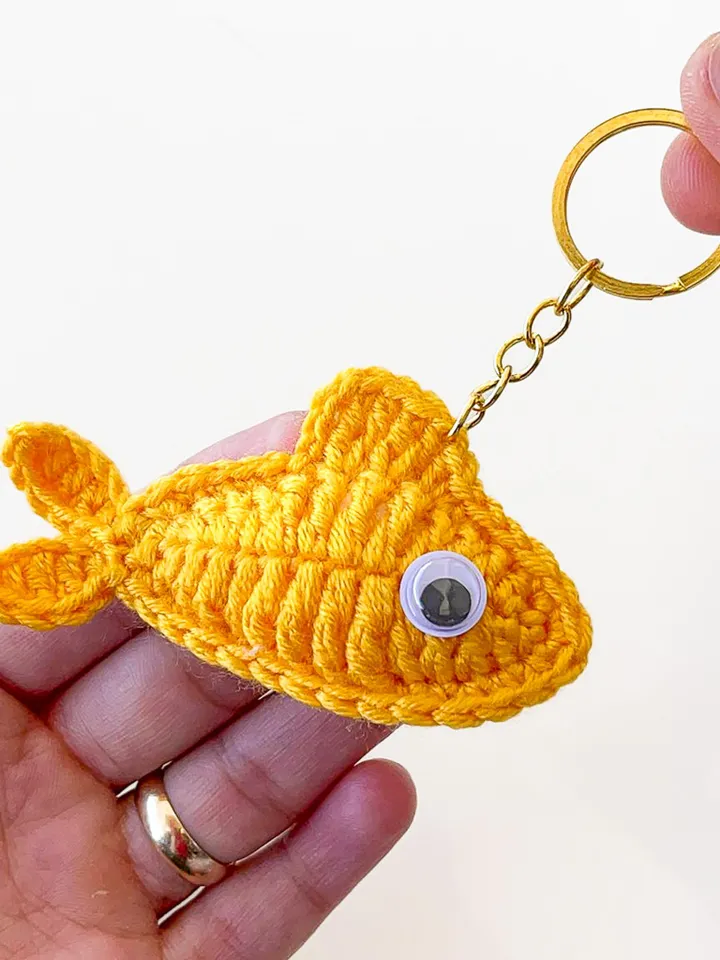 Crochet Fish Keychain Pattern, Amigurumi Fish Keyring PDF, DIY Small Animal Plush, Handmade Ocean Animal Toy, Cute Crochet Gift