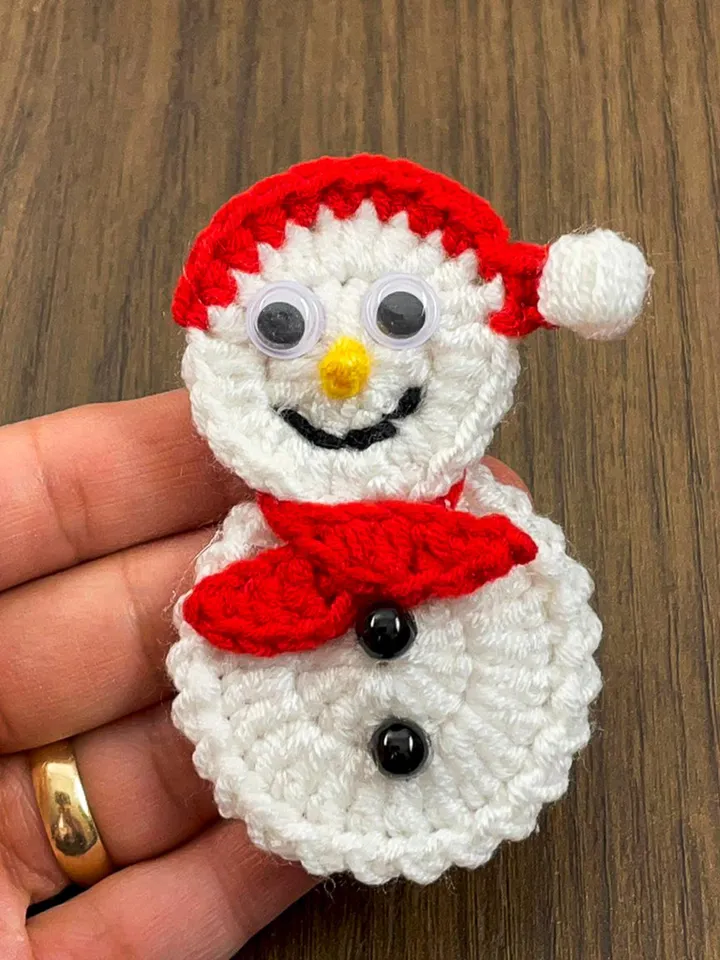 Cute Snowman Crochet Pattern, Cute Amigurumi Snowman Tutorial for DIY Holiday Gift, Festive Winter Decor & Kids Room Decoration