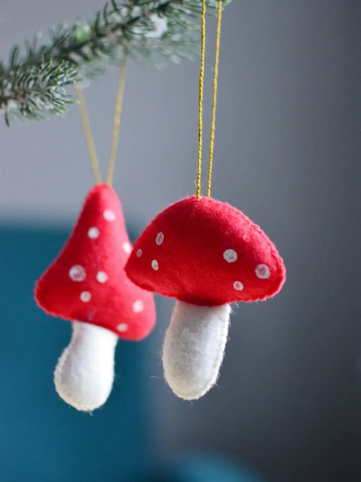 Felt mushrooms Set of 6, woodland baby shower decorations Little Amanita