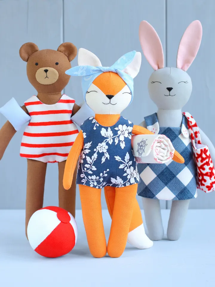 PDF 7-piece Beach Set for Large Doll (Clothes and Accessories) Sewing Pattern