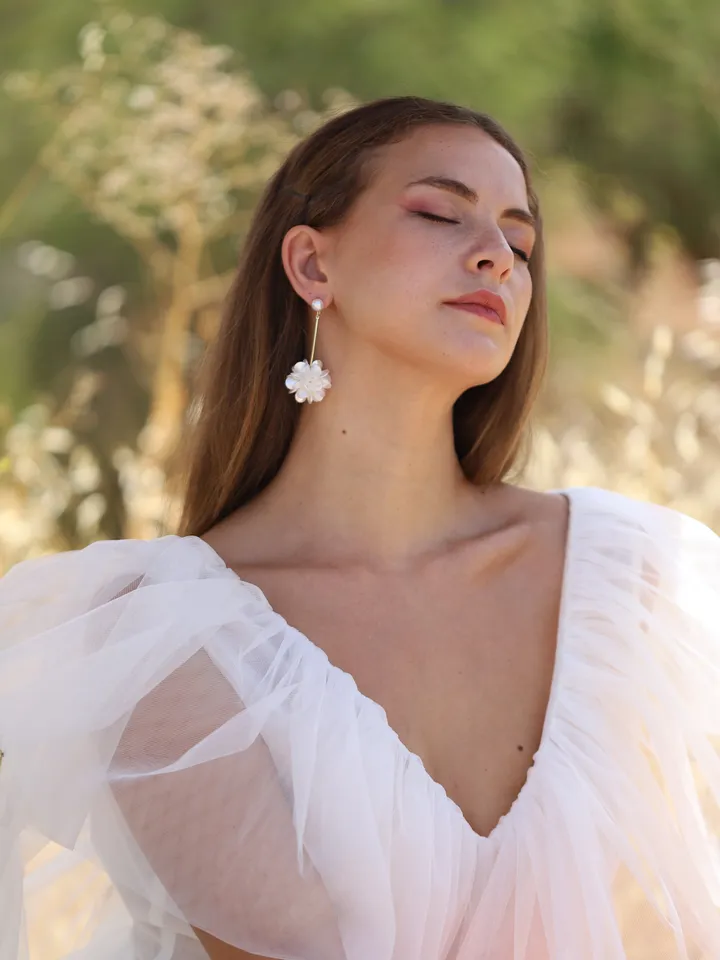 Boho Wedding Earrings For Brides, Floral Statement Long Wedding Earrings, Bohemian Flower Bridal Earrings, Gold Statement Jewelry, Jewellery
