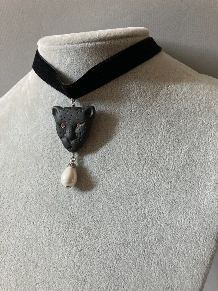 Choker black leopard porcelain
