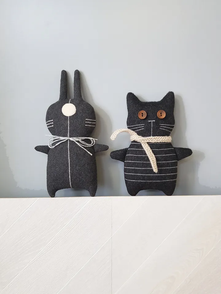 Black rabbit Sewing Pattern PDF, digital tutorial in english, Halloween Doll diy