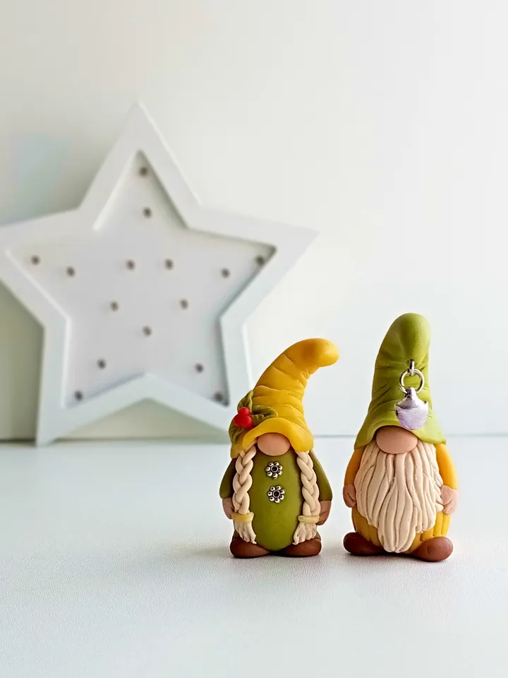 Shelf sitter gnomes/Miniature fairy garden couple gnome/Polymer clay gnomes/Potted plant decor/Fairy Garden for Parents