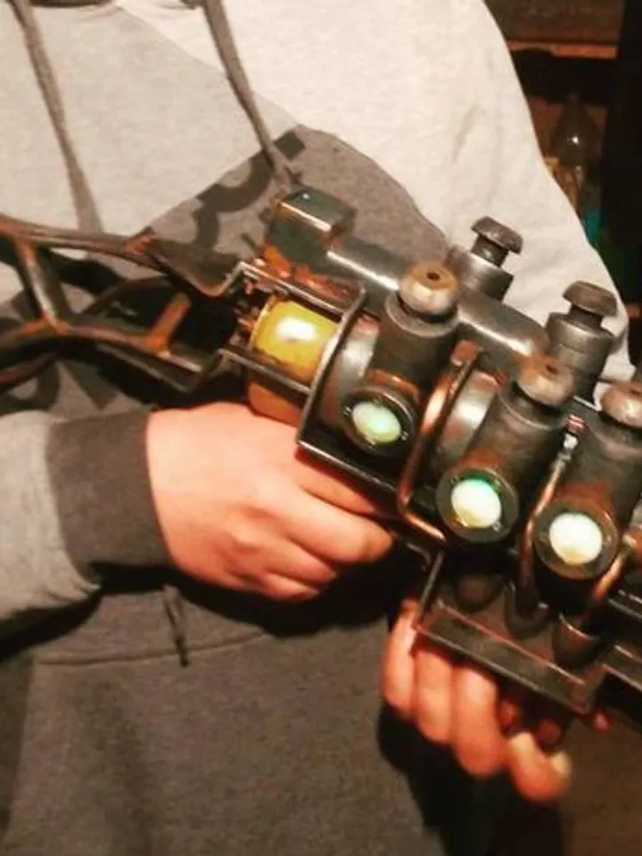 Fallout cosplay - Plasma gun - Fallout - Plasma rifle - brotherhood of steel -