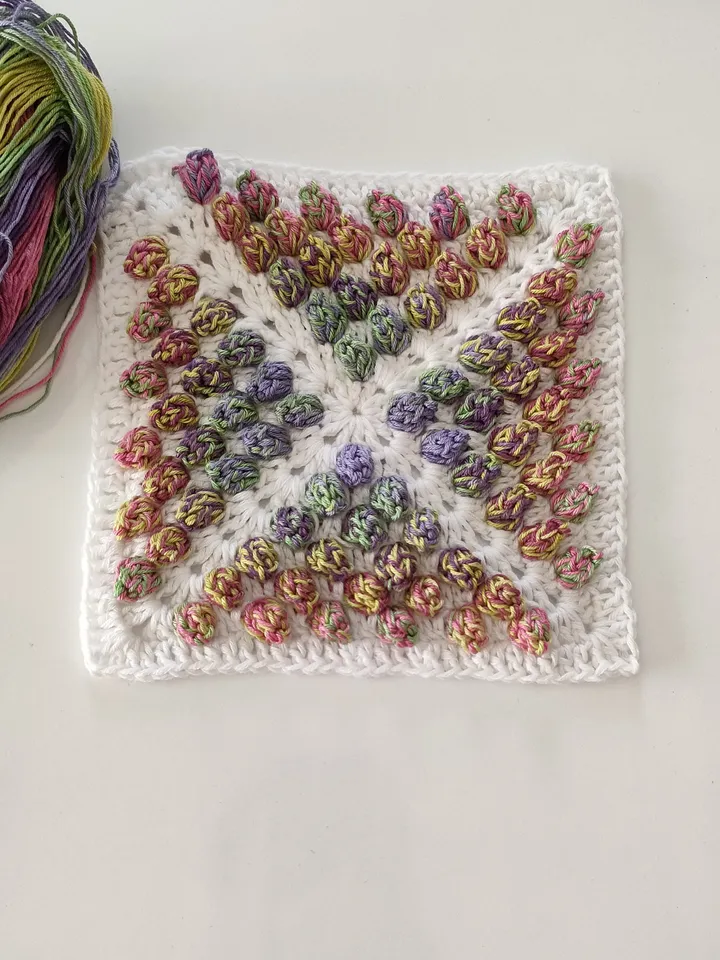 Granny square crochet pattern, popcorn granny square for blanket, easy square crochet pattern