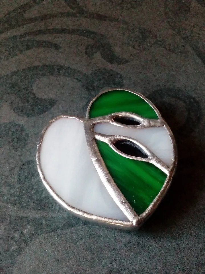 Stained glass leaf, tropical leaf decor, monstera pin, leaf brooch, stained glass monstera, monstera brooch