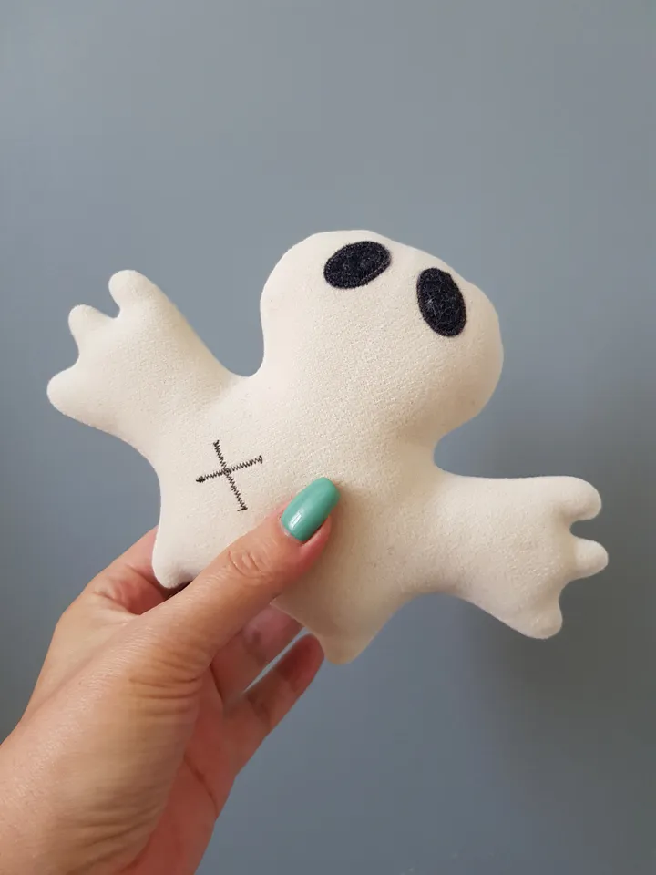 Halloween doll sewing pattern PDF, white ghost, digital tutorial in english, rag doll diy