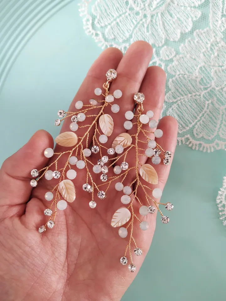 Opal Boho Wedding Earrings, Champagne Gold Wedding Earrings, Boho Bridal Jewelry, Chandelier Statement Earrings, Gift for Her, Jewellery