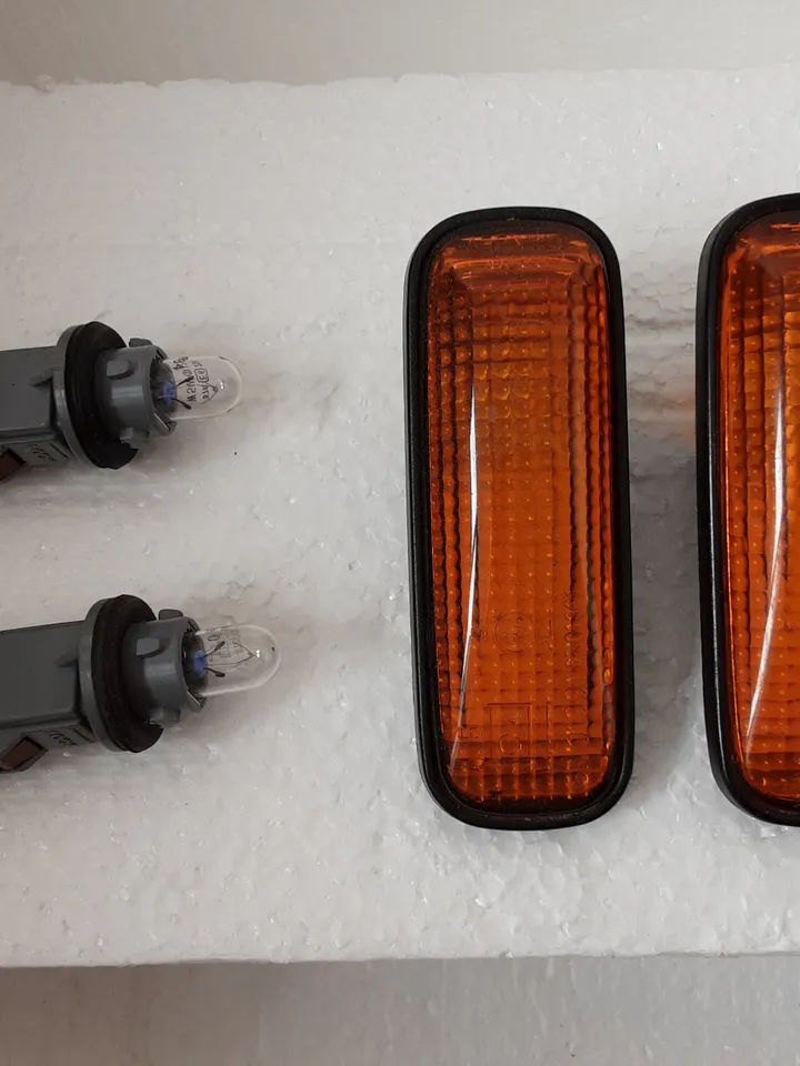 USED Genuine STANLEY Honda Civic EK9 JDM OEM Amber Side Marker Lights