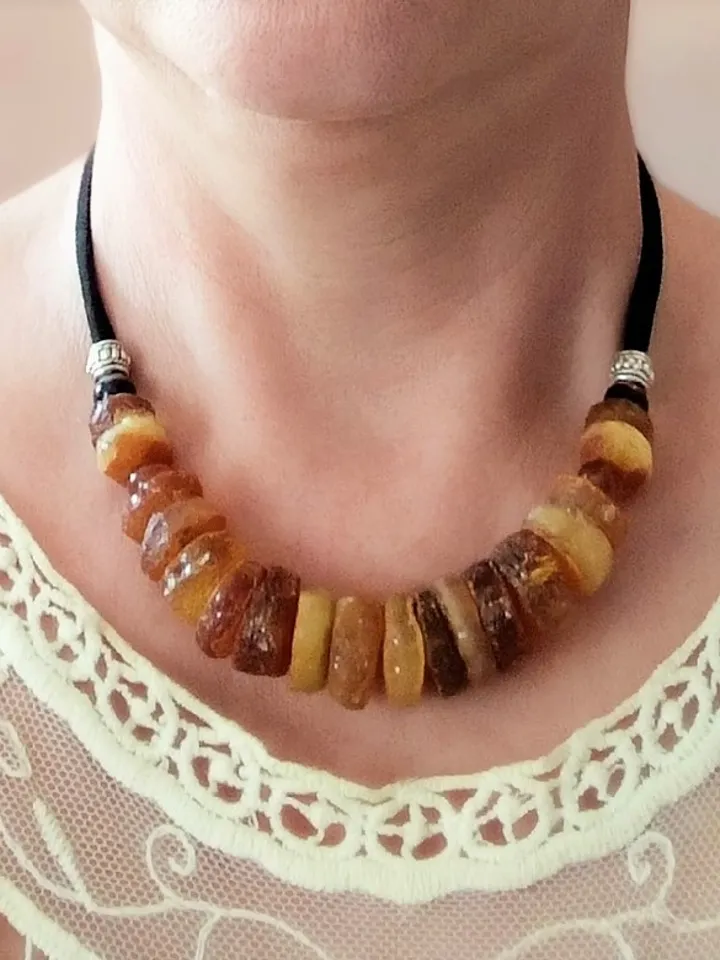 Raw Baltic Amber Necklace Healing Amber Jewelry for Women Choker Beads Necklace adult Black Velvet Cord health, thyroid
