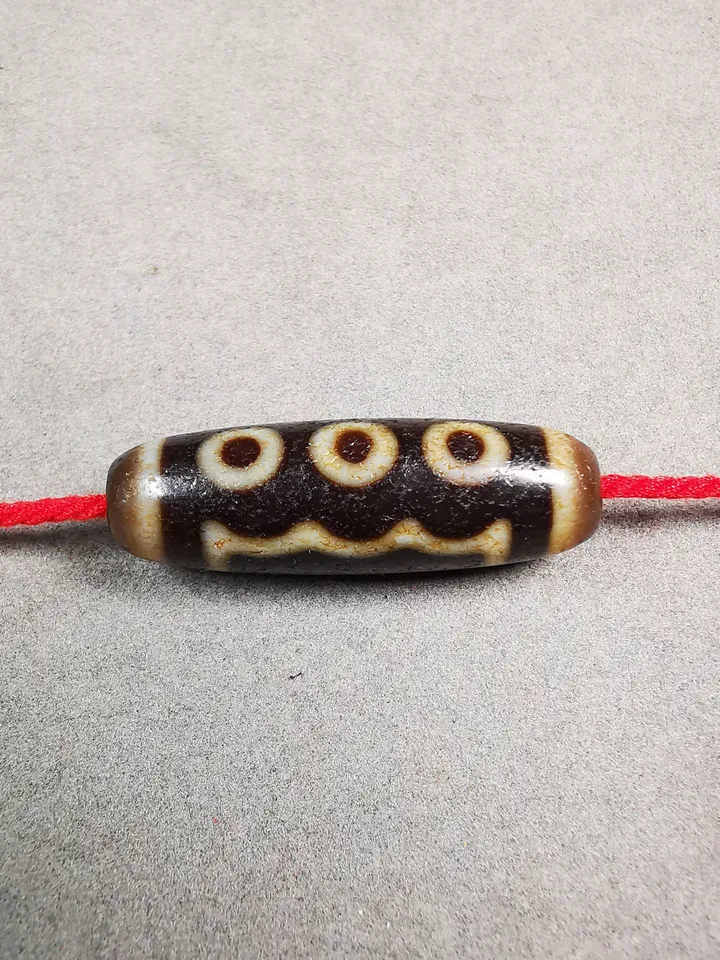 Gandhanra Tibetan 5 Eyed Dzi Bead,Tibetan Chung,Wealth Amulet,Small Size 36*11 mm