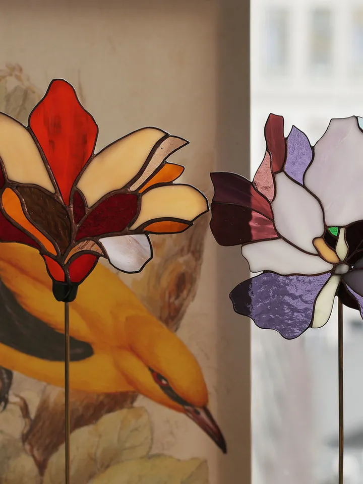 Magnolia on a Brass and Cast Stone Stand, Stained Glass Flower, Glass Magnolia on Stand, Artistic Glass Floral Decor, Tiffany Glass Flower, Magnolia Sculpture, Magnolia in Brass and Stone