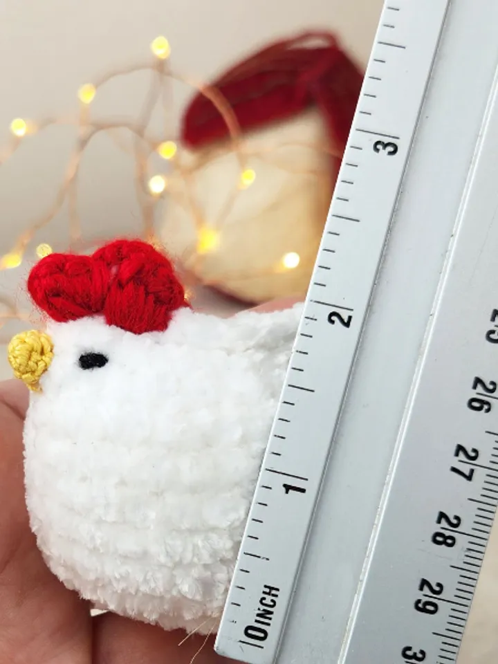 Low sew Mini Plush Chicken Crochet Pattern in a Jute basket - Adorable Amigurumi - Video tutorial, PDF pattern