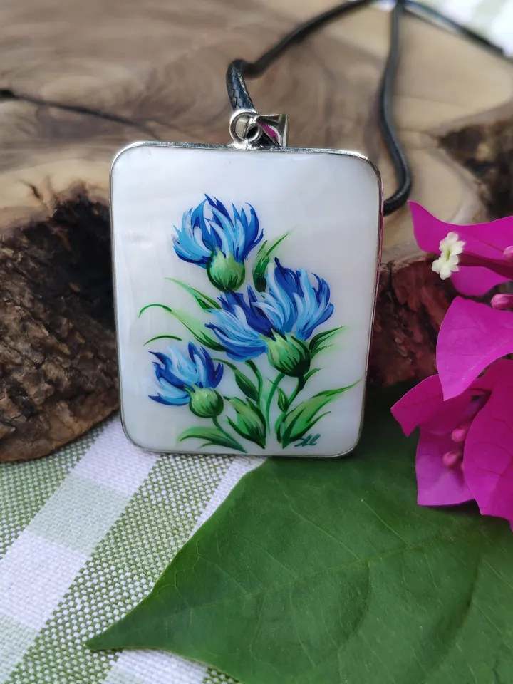 Pearl pendant necklace: Bright blue cornflowers on handmade lacquer necklace • trendy jewelry for blue summer dress • hand painted blossom