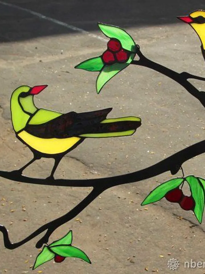 Stained Glass Orioles with Leaves and Berries, Bright Orioles Window Decor, Vibrant Glass Birds on a Branch, Stained Glass Birds — Unique Home Accent, Orioles and Greenery Tiffany Glass Art, Handcrafted Glass Orioles with Hanging Option, Decorative Staine