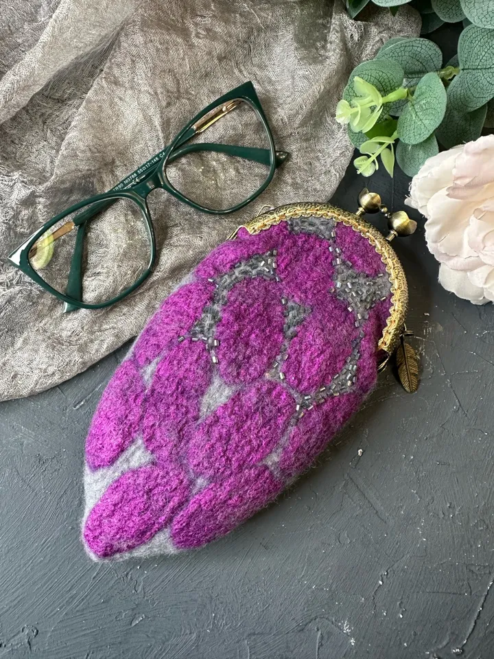 Glasses case with embroidery