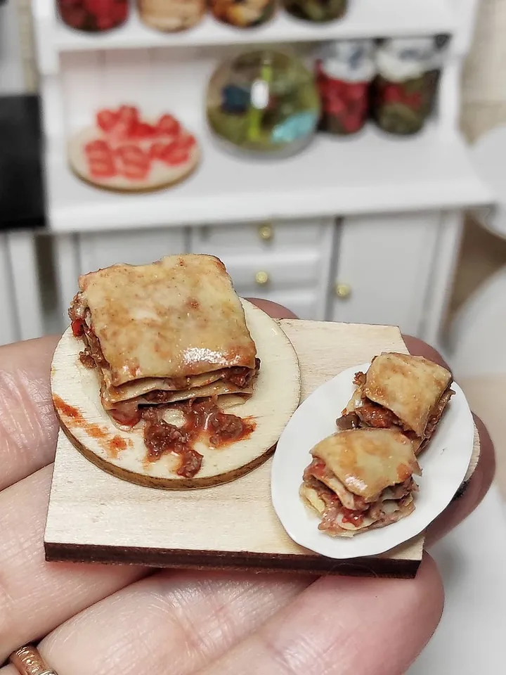 Realistic miniature 1 12 - Miniature food - Dollhouse Lasagna - dollhouse miniature - mini food - food for dolls