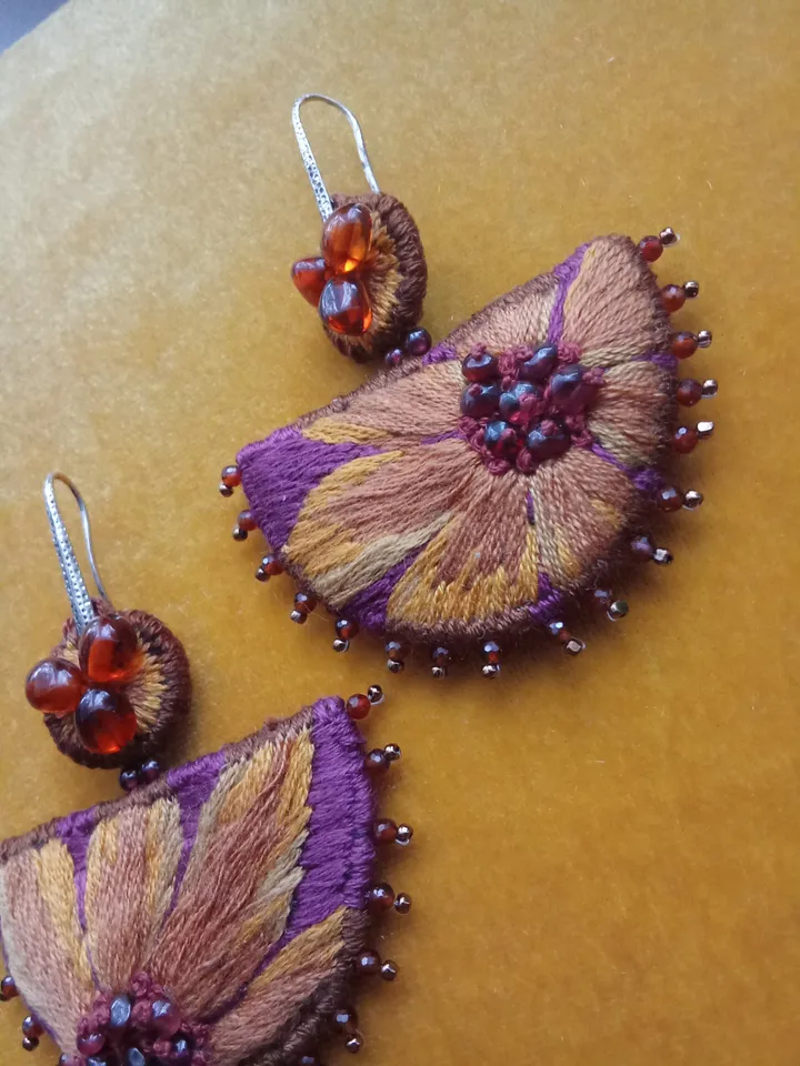 "Golden cosmea" earrings