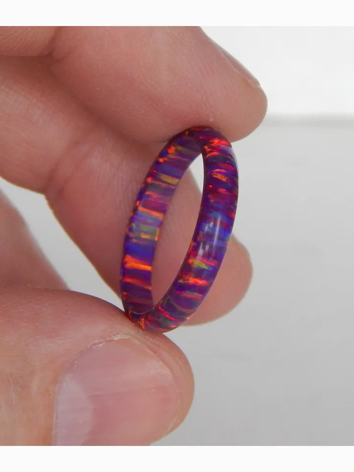 Very beautiful ring of opal. Solid opal ring. Synthetic opal ring.