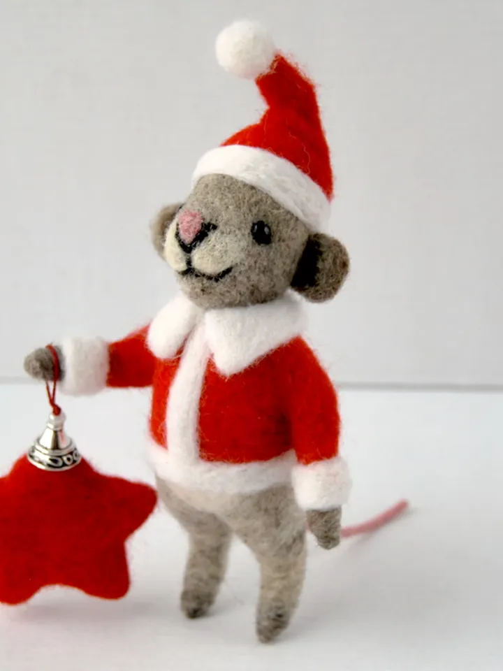 Felted Mouse Santa/Holiday figurine/Felt Christmas mouse/Santa Claus/Christmas gifts/Christmas decor/Christmas mice/Handmade gift/Gift idea