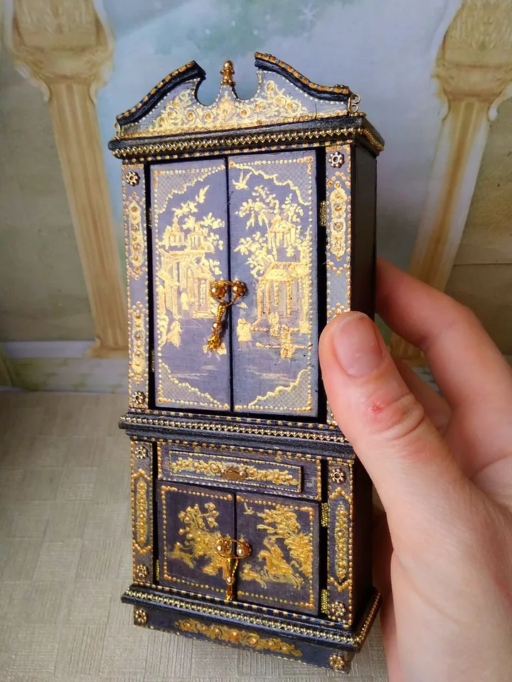 Wardrobe for dollhouse.1:12 scale.