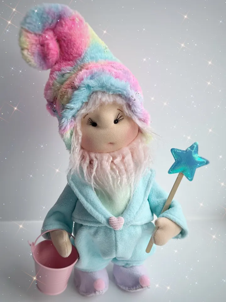 Rainbow Gnome pattern. DIY gnome tutorial.