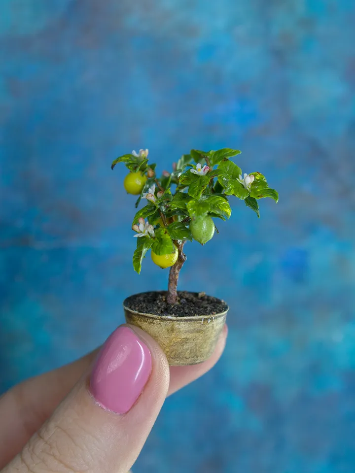 MINIATURE Lemon tree in a ceramic pot | Dollhouse miniatures