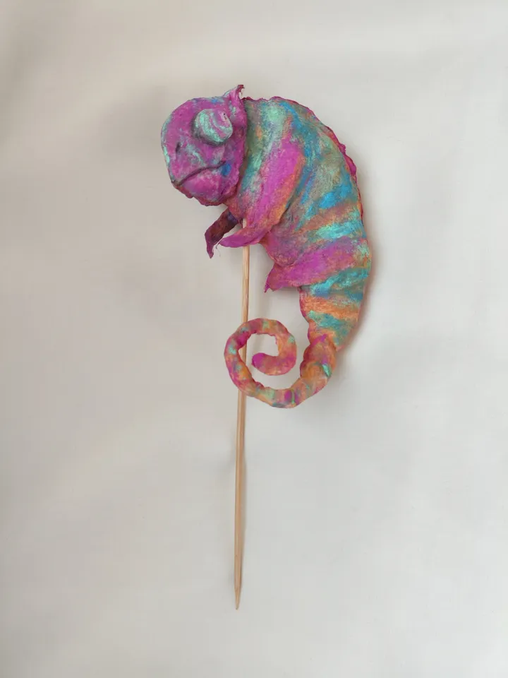 Chameleon topper plant pot decoration
