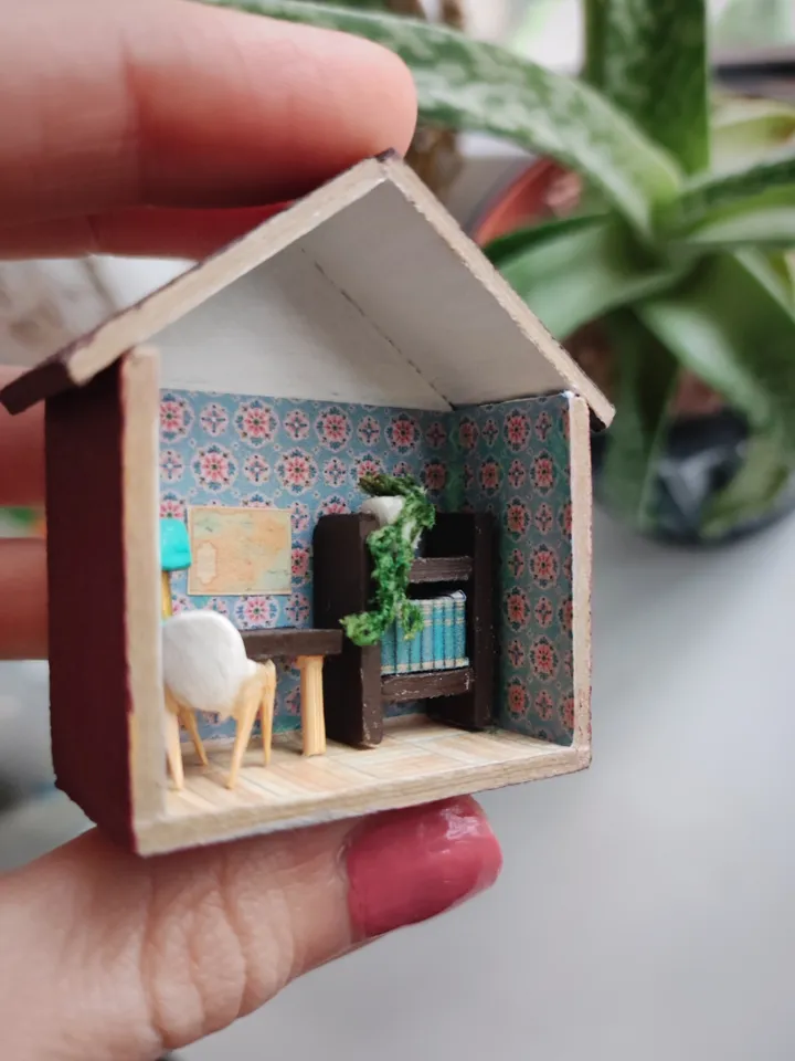 Micro Cabinet Miniature Doll House With Furniture scale 1/100