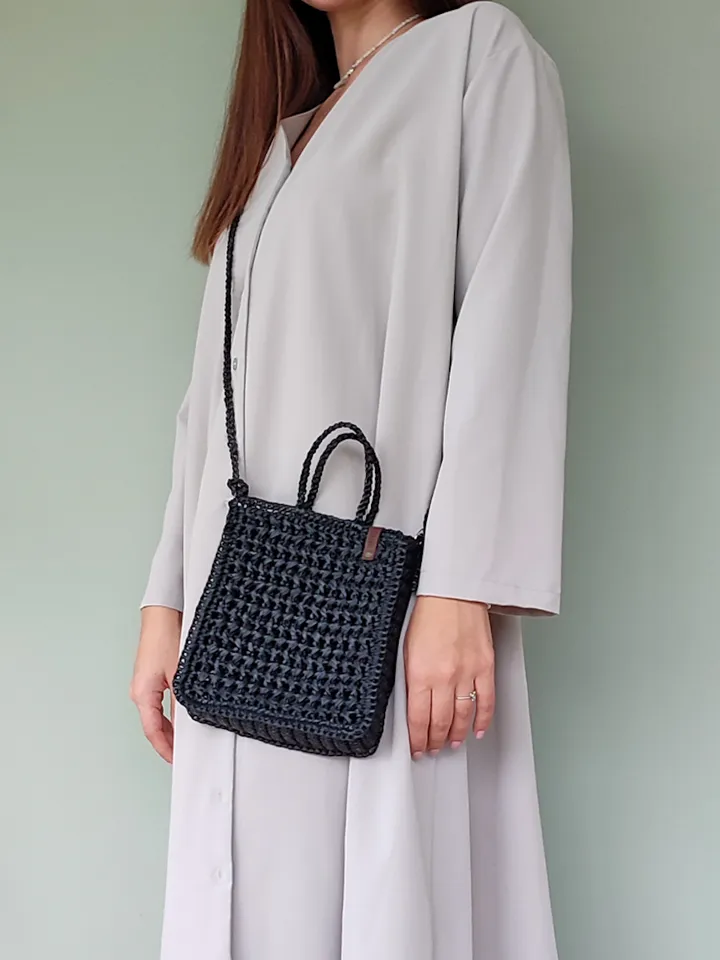 Black Handmade Raffia Crochet Bag - Stylish Womens Accessory for Any Occasion