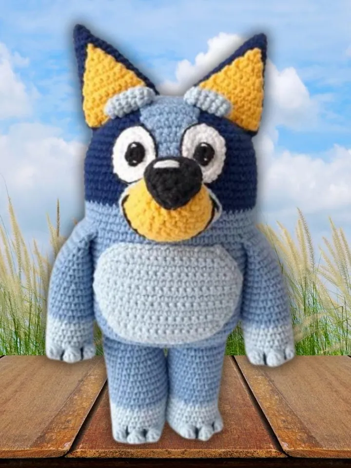 Blue Heeler dog, crochet pattern English and German, Bluey Crochet Pattern, Blue Dog Crochet Pattern.