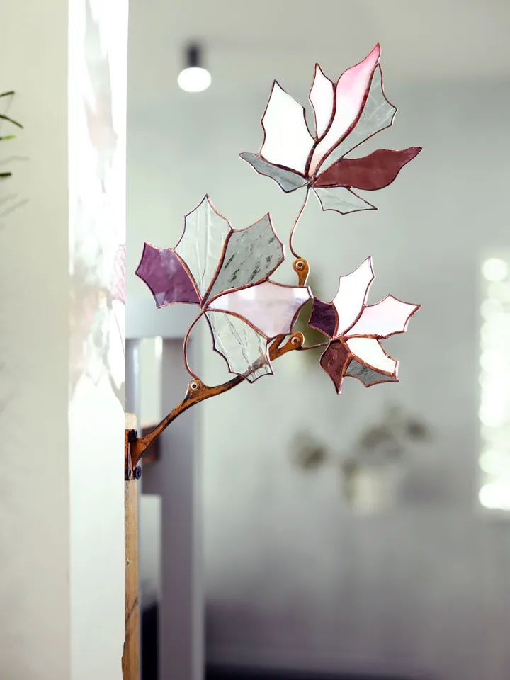 Maple Twig. Tiffany-Style Stained Glass, Tiffany Stained Glass Maple Branch, Decorative Maple Leaf Branch in Tiffany Style, Tiffany-Style Stained Glass Maple Leaf Composition, Handmade Maple Branch in Tiffany Technique