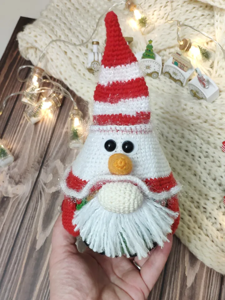 Christmas Gnome Snowman easy crochet pattern