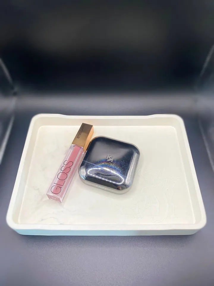 Square decorative tray