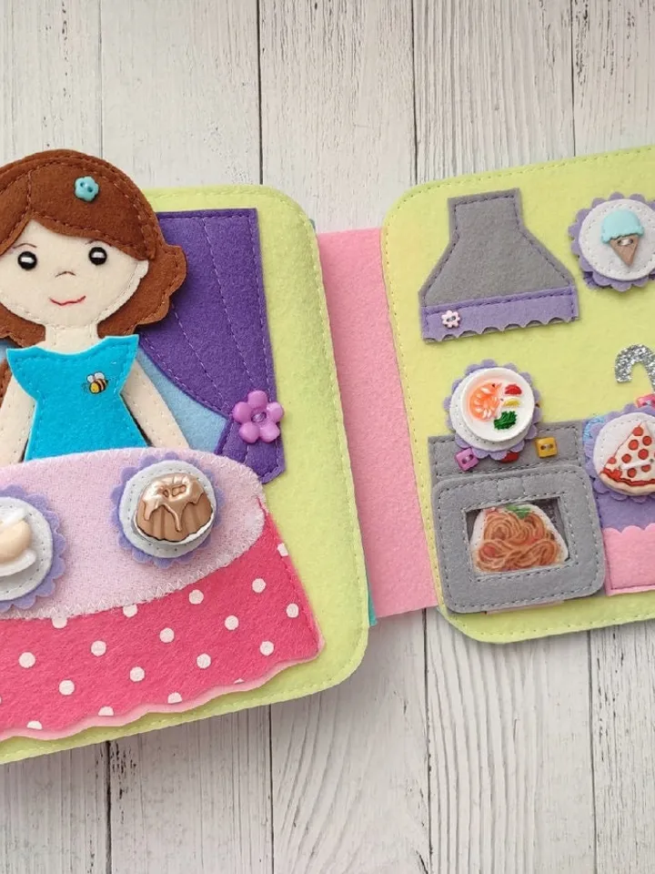 Quiet book Dollhouse pattern, Felt book pattern pdf, Felt doll Pattern with clothes set, Dress up Doll, Busy book pattern for girl