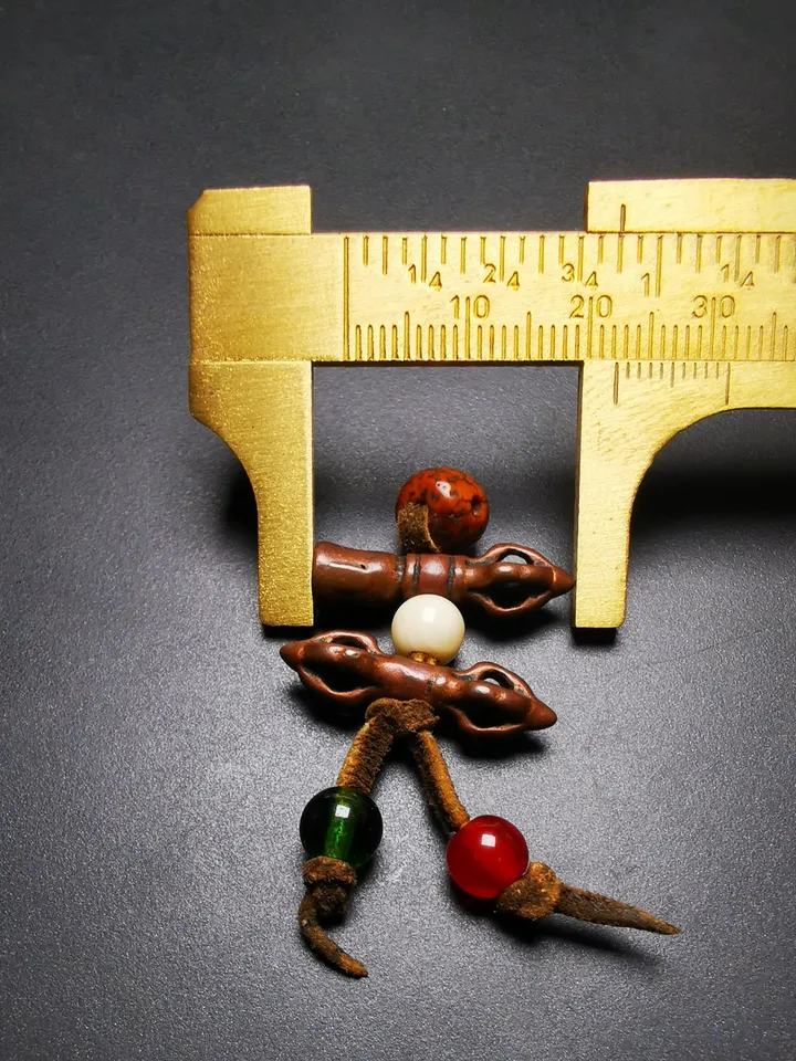 Gandhanra Antique Tibetan Amulet,Mini Vajra and Tibetan Bell Bead Pendant for Mala Prayer Beads, Trantic Buddhism Dharma,Made of Red Copper