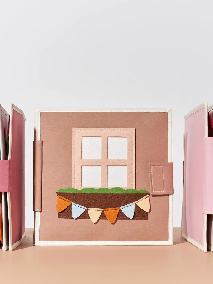 handmade dollhouse felt quiet busy book 8 pages, travel toys for girl 1-2-3-4 year old, pretend play, felt montessori gift toys, kinderkrama