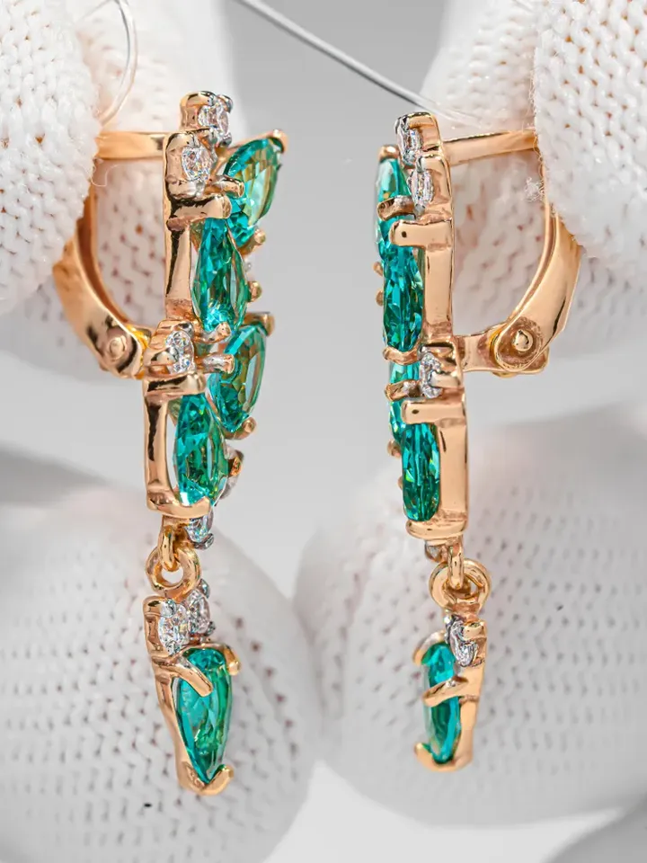 Earrings jewelry Silver gold plated 925 assay value with paraiba and cubic zirconia