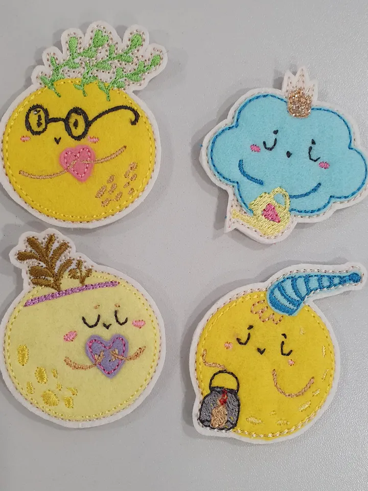 ITH Moon Felties Embroidery Design Set, Mini Celestial Applique Collection for Crafts, 4x4 Hoop DIY Project File