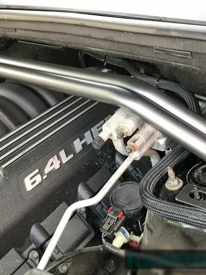 Front Strut Tower Bar Brace for Jeep Grand Cherokee wk2