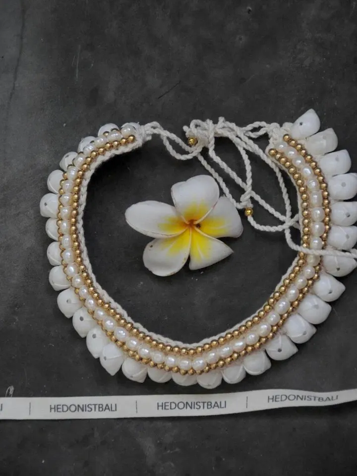 Big Shell Tie Handmade Macrame Chocker | Boho Chic Bohemian Jewelery | Coachella Pearl Necklace | Hippie Gypsy Style Accesoiries