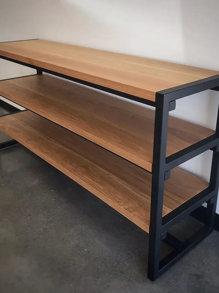 Shoe shelf