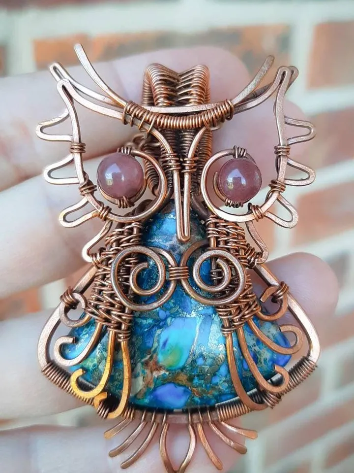 Elegant Handmade Pendant with Natural Stone in Copper Wire Wrapping