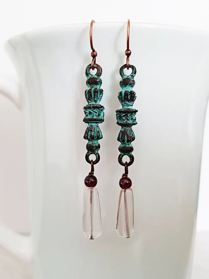Boho Shabby chic Vintage style and natural copper earrings Textured patinated with a Quartz and garnet beads
