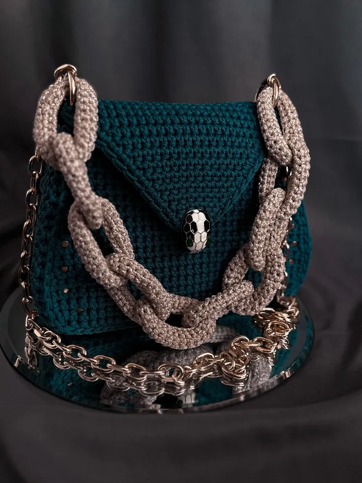 Crochet pattern women handbag PDF digital instant download, video tutorial, crossbody, chunky chain, small purse, clutch, shoulder bag