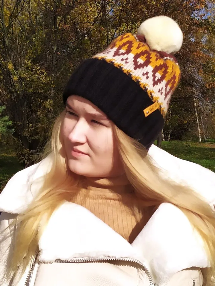 Warm jacquard knitted pompom hat