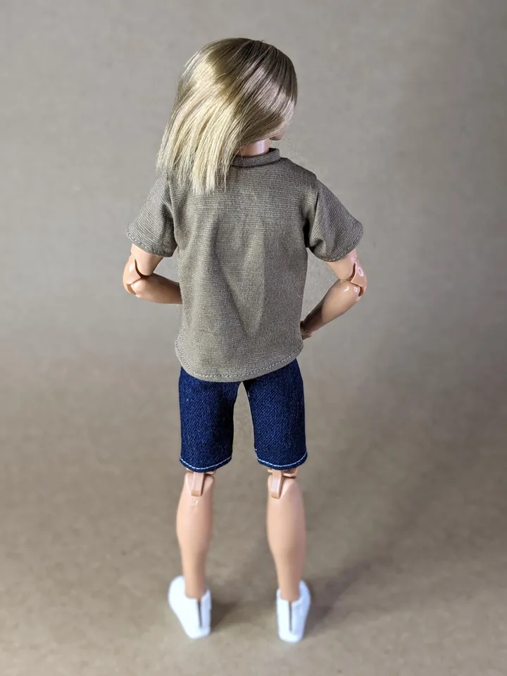 Khaki T-shirt for 12-inch fashion male dolls