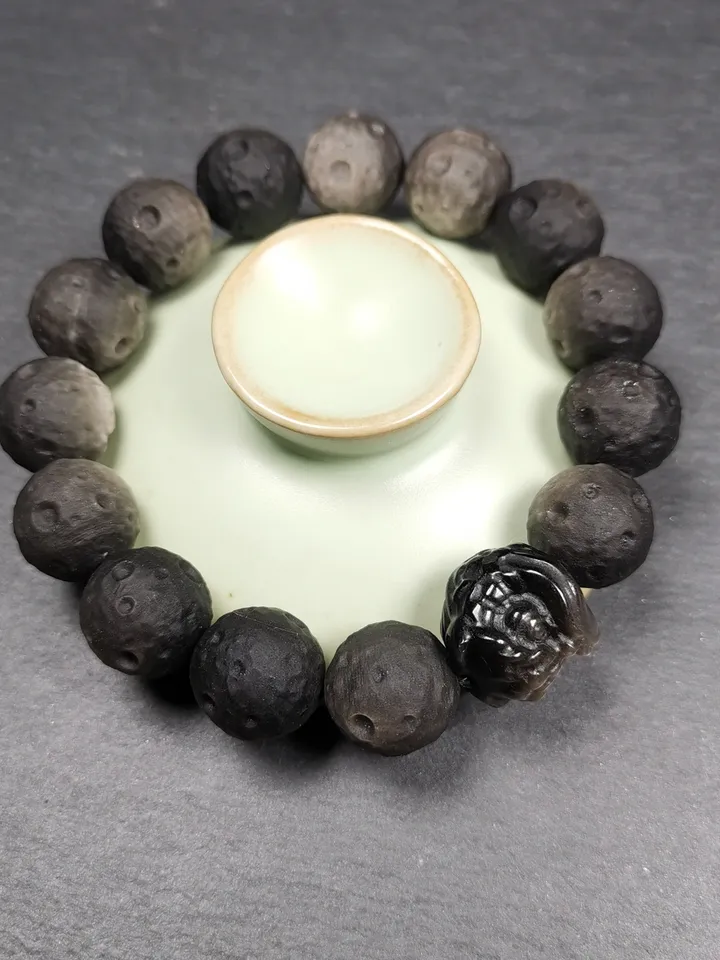 Gandhanra Old Tibetan Obsidian Wrist Mala, 0.6" Gradient Moon Ball Prayer Beads Bracelet,8 inches Circumference